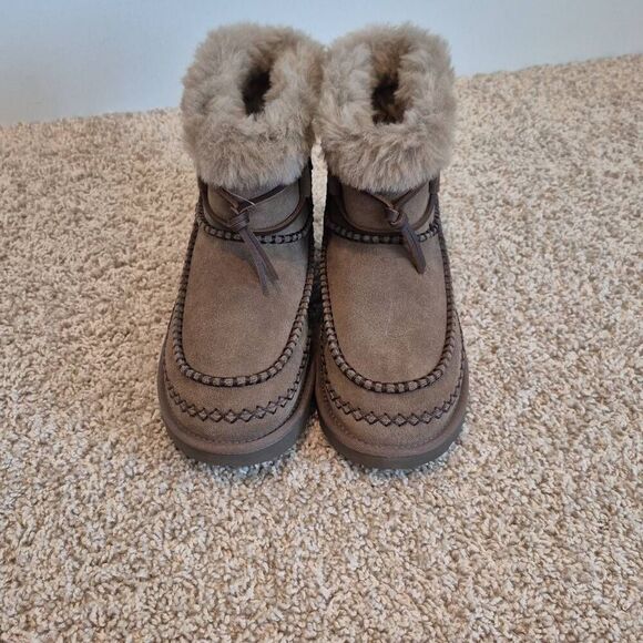 UGG Classic Mini Alpine Boots Suede Women's Size 7 - Picture 2 of 7